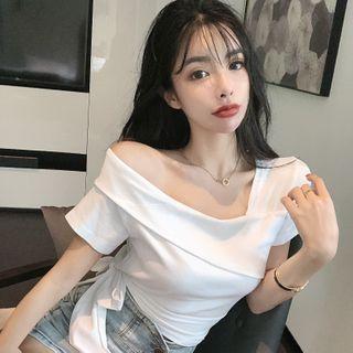 Short-sleeve One-shoulder Tie-waist Top