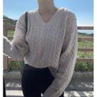 Long-sleeve Plain V-neck Cable Knit Sweater