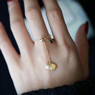 Faux Pearl Pendant Ring