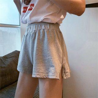 Slit-side Sport Hot Pants