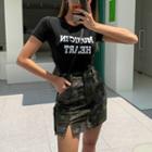 Letter-printed Slim-fit Cropped T-shirt