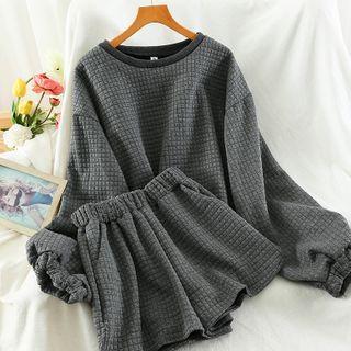 Set: Long-sleeve Sweater + Shorts