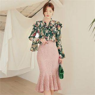 Tie-neck Bell-sleeve Floral Top
