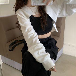 Short-sleeve Print T-shirt / Cropped Sweatshirt / Crop Tank Top
