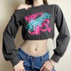 Lettering Print Cold Shoulder Cropped Sweatshirt