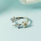 Flower Shell Resin Alloy Open Ring Silver - One Size