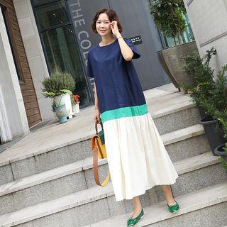 Round-neck Pocket-detail Color-block Dress