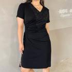 Short-sleeve Knit V-neck A-line Dress