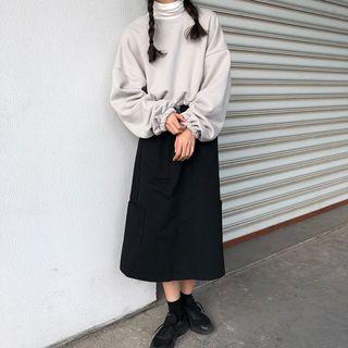 Drawcord Cropped Pullover / Midi A-line Skirt