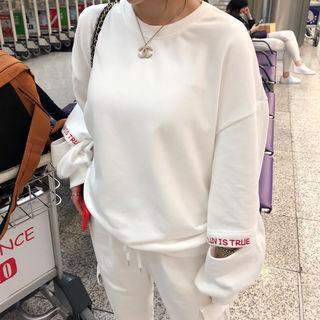 Letter-embroidered Slit-sleeve Sweatshirt