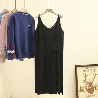 Sleeveless Side-slit Midi Knit Shift Dress