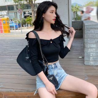 Plain Off-shoulder Cropped T-shirt