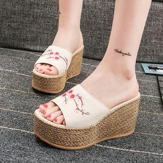 Embroidery Platform Sandals