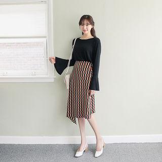 Geometric Pattern Asymmetric A-line Skirt