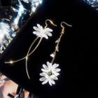 Asymmetric Flower Drop Hook Earring 1 Pair - Non Matching - White & Gold - One Size