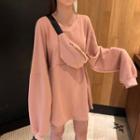 Set: Oversized Sweatshirt + Crossbody Bag