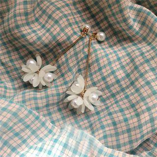 Flower Faux Pearl Acrylic Dangle Earring 1 Pair - Earrings - Gold & White - One Size