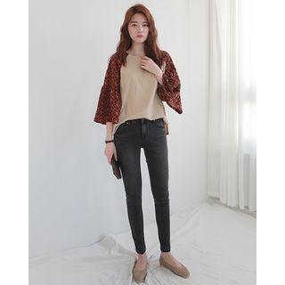 Pattern Bell-sleeve Top