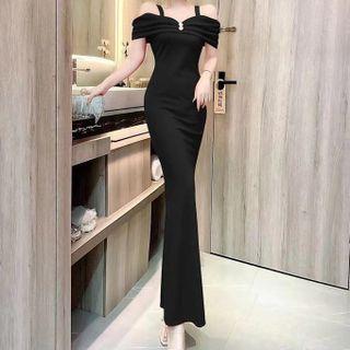 Short-sleeve Cold-shoulder Maxi Dress