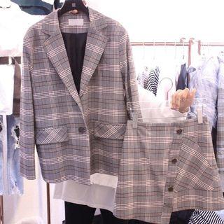 Set: Pleated Blazer + A-line Skirt