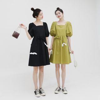 Short-sleeve Bow Detail Dress