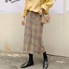 Dual-pocket Plaid H-line Skirt Camel - One Size