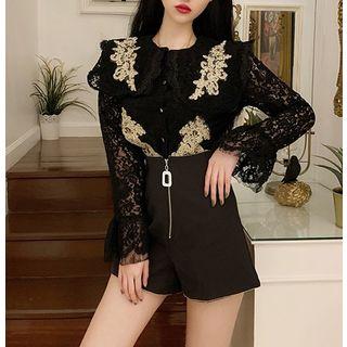 Jacquard Lace Blouse / High-waist Zipper Shorts