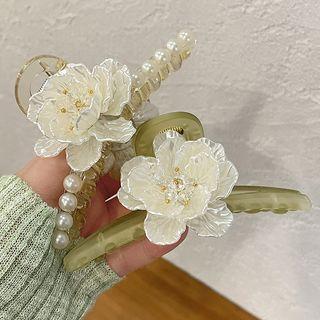 Flower / Faux Pearl Hair Clamp