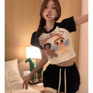 Short-sleeve Cartoon Print Raglan T-shirt / Sweatshorts