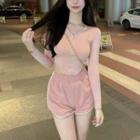 Round Hem Crop Zip-up Hoodie / High Waist Contrast Trim Shorts