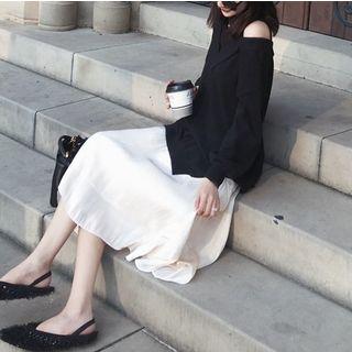V Shap High-neck Sweater + Petal Skirt