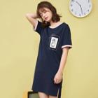 Short-sleeve Contrast Trim Printed T-shirt Dress