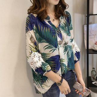 V-neck Print Shirt