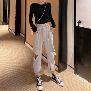Plain Long-sleeve T-shirt / Distressed Cropped Harem Pants