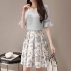 Set: Perforated Elbow Sleeve Top + Floral Print A-line Skirt