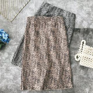 Straight Cut Leopard Print Midi Skirt