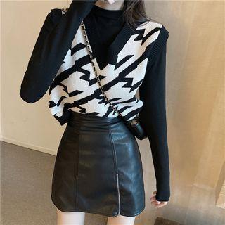 Mock-turtleneck Long-sleeve T-shirt / V-neck Printed Knit Vest