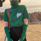 Set: Short-sleeve Turtleneck Heart Print Sweater + Fingerless Gloves