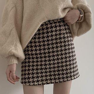 Houndsstooth A-line Skirt / Sweater