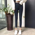 Plain Elastic Slim-fit Jeans