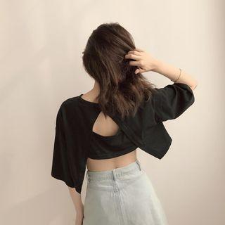 Short-sleeve Open Back Crop T-shirt