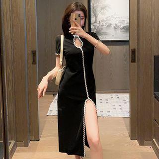 Short-sleeve Cutout Front Piped Dress