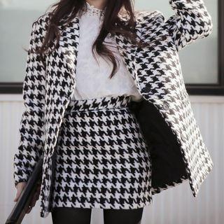 Set: Patterned Blazer + Mini Skirt