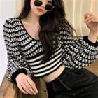 Balloon-sleeve Patterned Cropped Knit Top