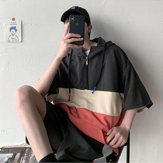 Set: Short-sleeve Color Block Hooded T-shirt + Straight Leg Shorts