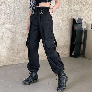 Cropped Tank Top / High-waist Cargo Pants