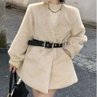 Plain Fluffy Jacket / Grommet Belt