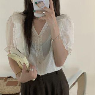 Short-sleeve V-neck Lace Shirt