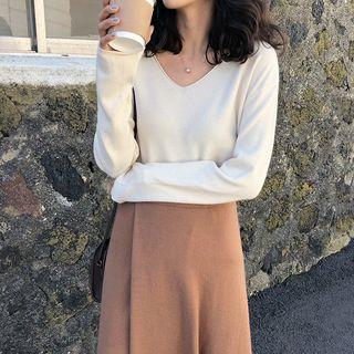 Long Sleeve Plain V-neck Knit Top