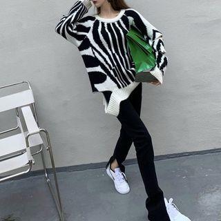 Cutout Zebra Print Sweater / Skinny Pants